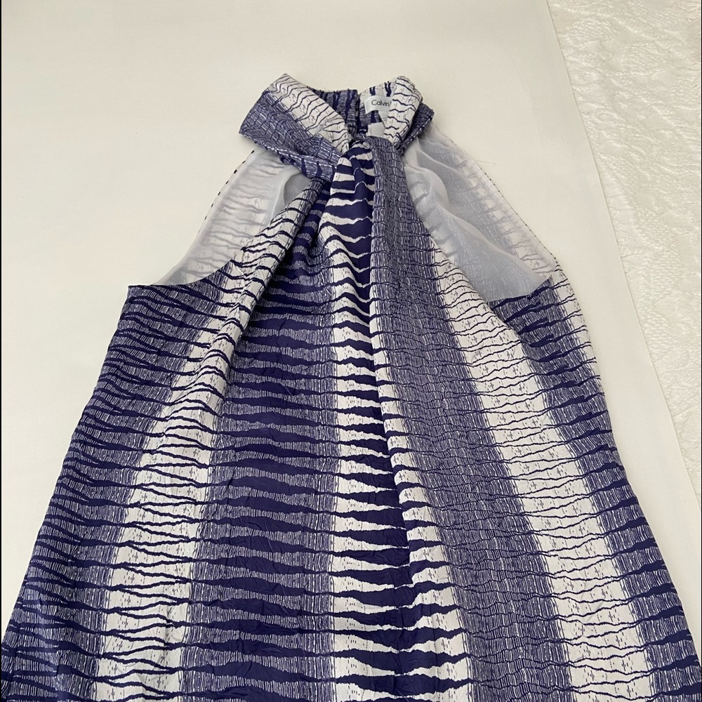 Sleeveless blouse